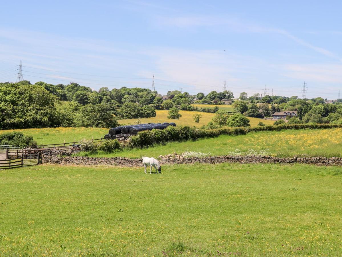 1 Barn Cottages Halifax Bagian luar foto